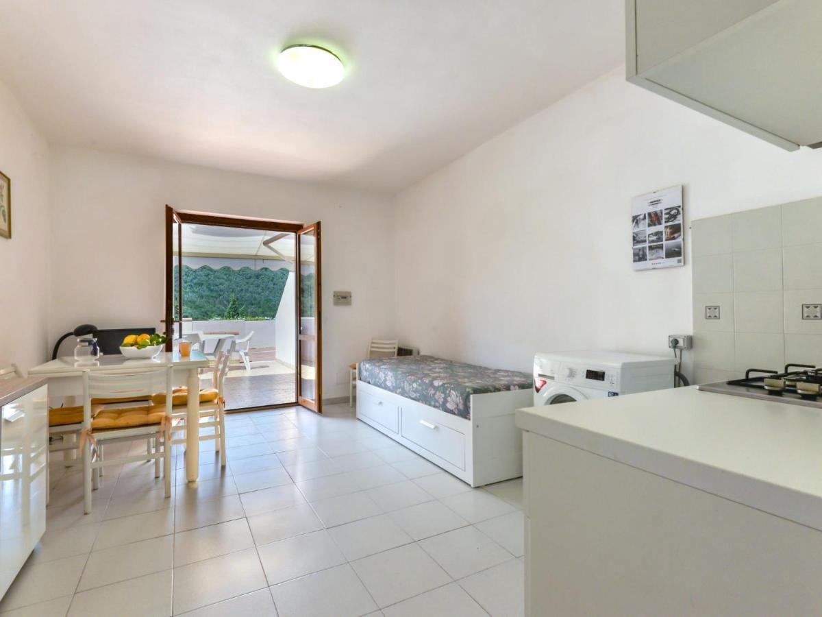 Apartment Cala Rossa-1 By Interhome Nisporto Luaran gambar